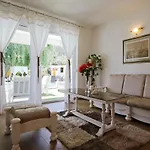Mirakul Apartamento *