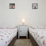 Mirakul Apartamento Zadar