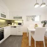 Apartamento Mirakul *