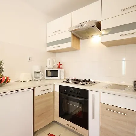 Apartment Mirakul