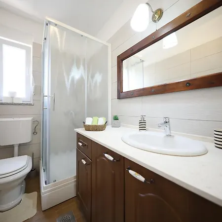 Apartment Mirakul
