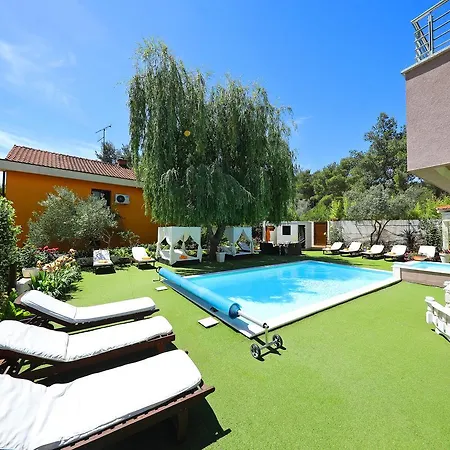 Apartment Mirakul Zadar