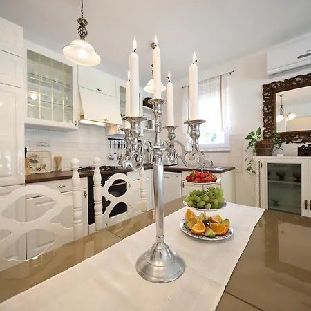 Apartment Mirakul Zadar